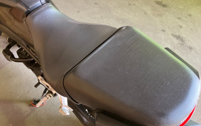 HONDA CB250R MC52