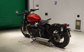 TRIUMPH BONNEVILLE BOBBER