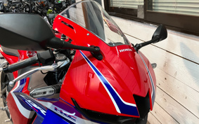 HONDA CBR600RR ABS 2024 PC40