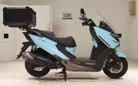 KYMCO X-タウンCT250