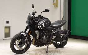 TRIUMPH TRIDENT 660 2023