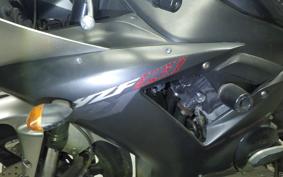 YAMAHA YZF-R1 2002