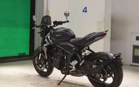 TRIUMPH TRIDENT 600 2023