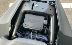 HONDA CB650R E-Clutch 2024 RH17