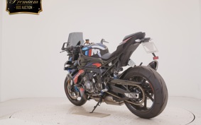 BMW M1000R 2023
