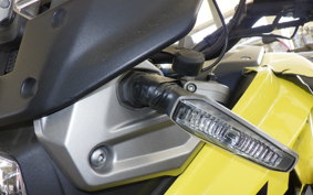 SUZUKI Vｽﾄﾛｰﾑ1050XT 2020 EF11M