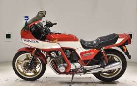 HONDA CB900F 2025 SC01