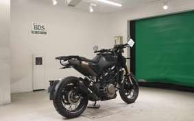 HUSQVARNA SVARTPILEN 401 2022