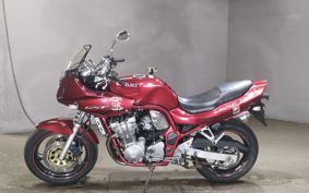 SUZUKI GSF750 2000 GR7EA