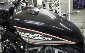 HARLEY XL883R 2012