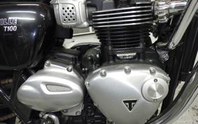TRIUMPH BONNEVILLE T100 2020