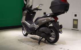 YAMAHA N-MAX 2023 SE86J