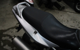 SUZUKI BANDIT1200S 2000 GV77A