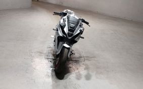 SUZUKI GSX-8R EM1AA