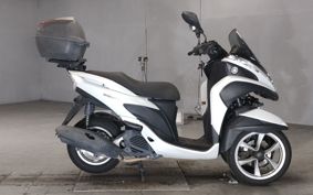 YAMAHA TRICITY 125 SE82J