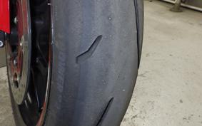 YAMAHA YZF-R1 2016