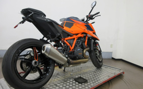KTM 1290 SUPER DUKE R 2022 V3940