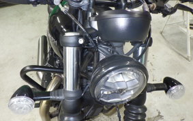 TRIUMPH BONNEVILLE BOBBER 2021