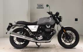 MOTO GUZZI V7 MILANO 2018