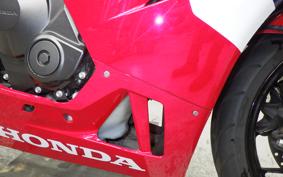 HONDA CBR600RR 2020 PC40