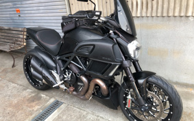 DUCATI DIAVEL DARK 2015 ZDMG105JAEB