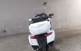 HONDA GL1800 TOUR  SC79