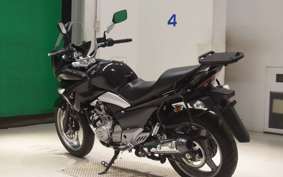 SUZUKI GSR250S
