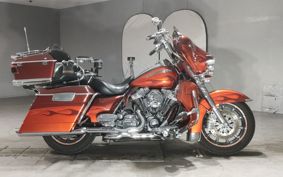 HARLEY FLHTCUSE 1800CVO 2010 PR8