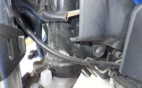 SUZUKI GSR250
