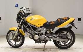 HONDA VTR 250 2024 MC33