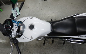 SUZUKI GSR250 2001