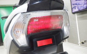 YAMAHA TRICITY 125 1997 SE82J