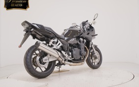 HONDA CB1300SB SUPER BOLDOR 2025 SC54
