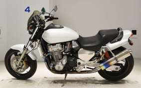 HONDA X4 LD 2000