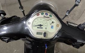 VESPA LX125IE M68100