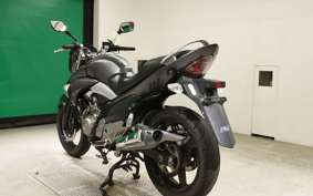 SUZUKI GSR250 2019