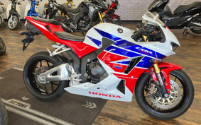 HONDA CBR600RR ABS 2015 PC40