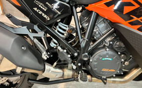 KTM 1290 SUPER ADVENTURE S 2022 V7940