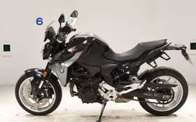 BMW F900R 2021