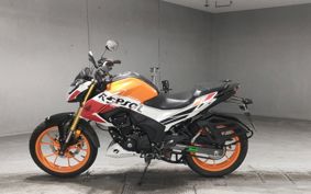 HONDA  HORNET 2.0 MC56