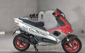 GILERA RUNNER SP50 ..