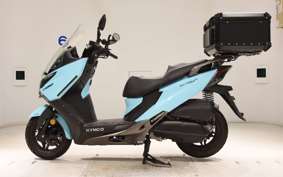 KYMCO X-タウンCT250