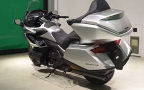 HONDA GL 1800 GOLD WING TOUR DCT 2025