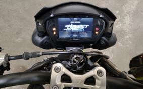 TRIUMPH TRIUMPH STREET TRIPLE 2022 HDA554