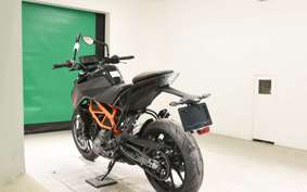 KTM 390 DUKE
