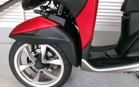 YAMAHA TRICITY 125 SE82J