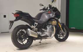 MOTO GUZZI V100マンディロS 2024