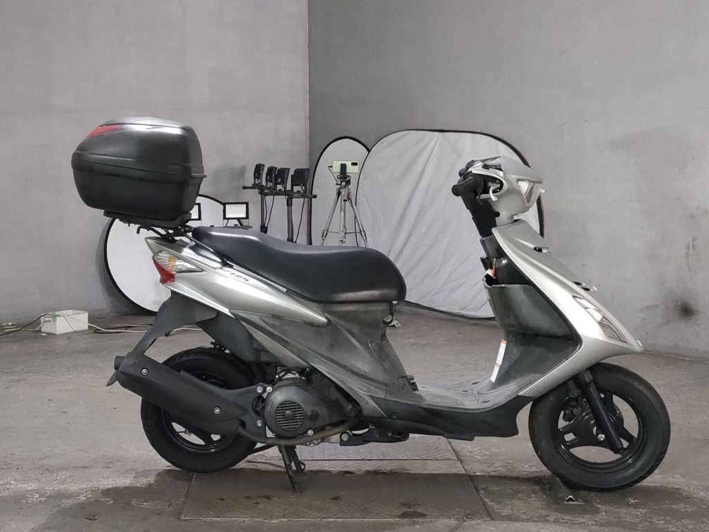 Фото Suzuki ADDRESS V125 с японского аукциона