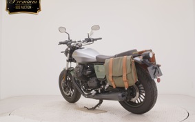 MOTO GUZZI V9 BOBBER 2022