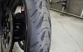 SUZUKI Vｽﾄﾛｰﾑ650 2011